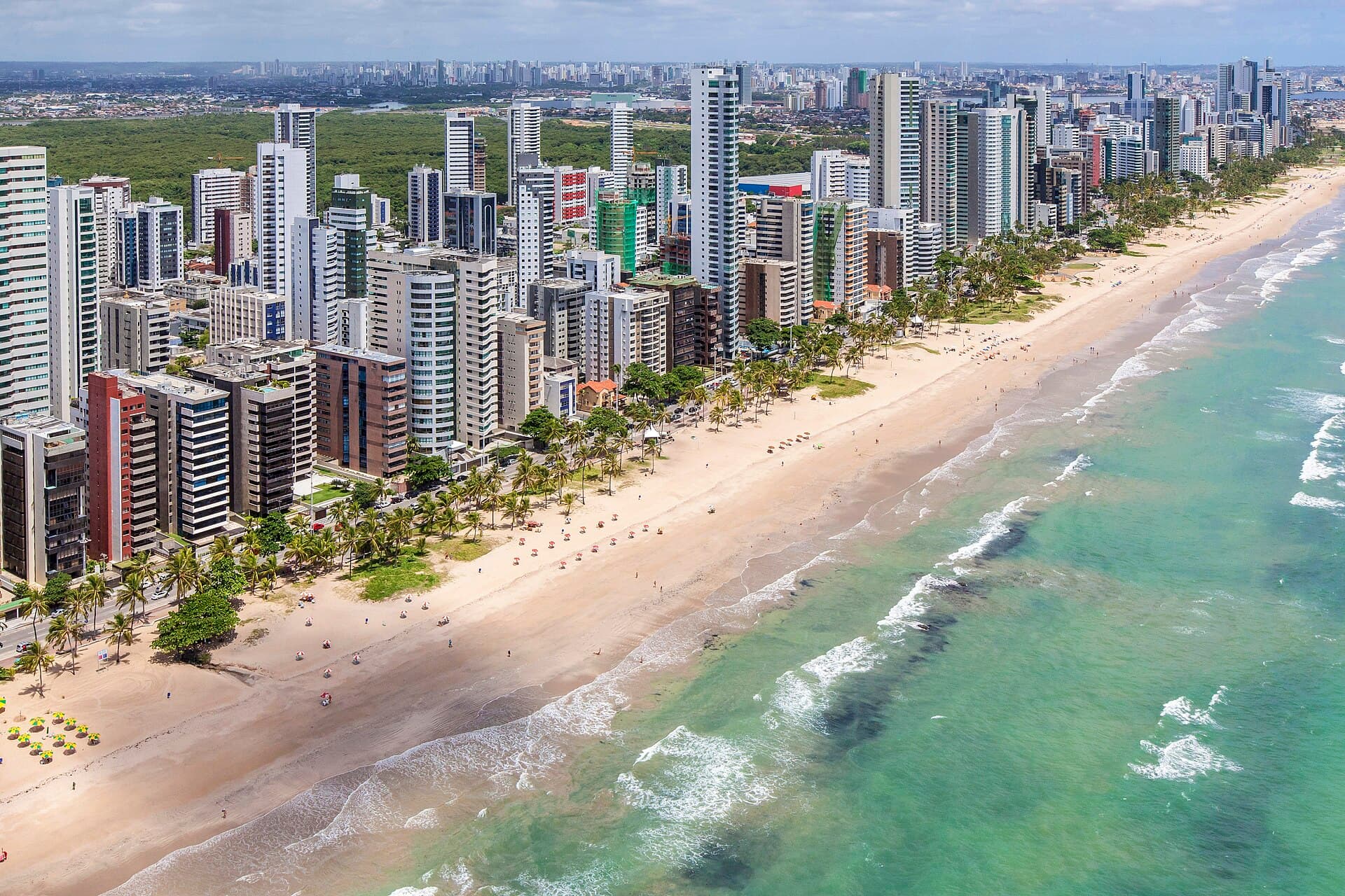 Alunas de Recife vencem competição e vão para a NASA com projeto contra fake news