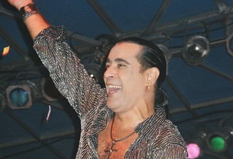 Elymar Santos comemora 40 anos de carreira com show em São Paulo